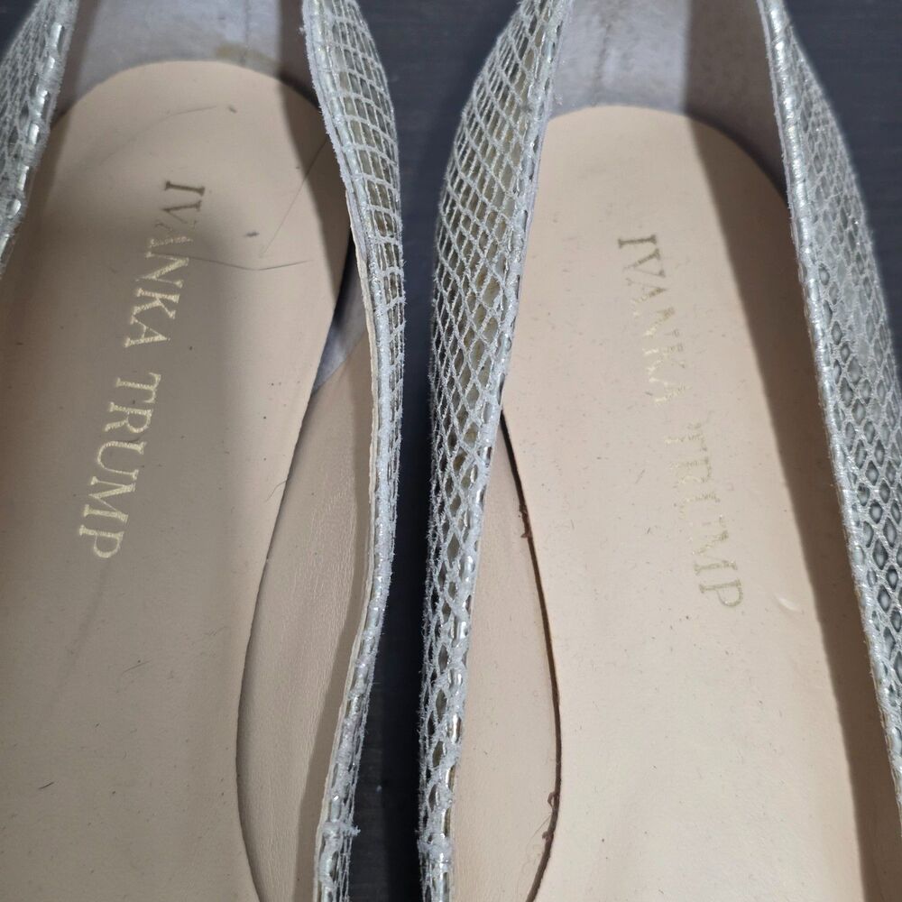 Ivanka Trump Itchic Leather Pointed Toe Low Wedge Flats Snakeskin 6.5M - Picture 5 of 16